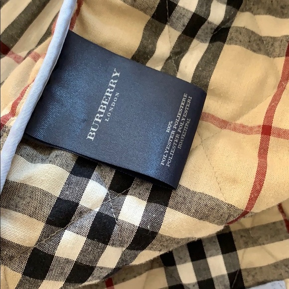 Burberry London quilted like New - Picture 5 of 8